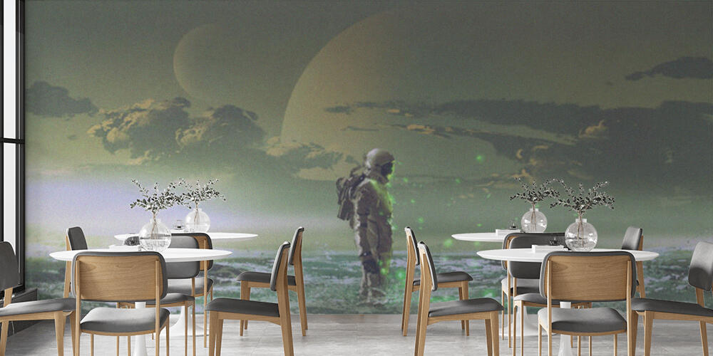 the astronaut standing by the sea against background of the planet, Bar e Ristoranti